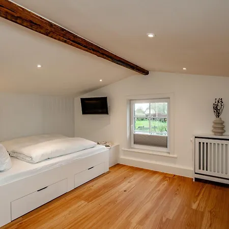 Sylter Seestern Haus Alter Melkstall Дом отдыха *